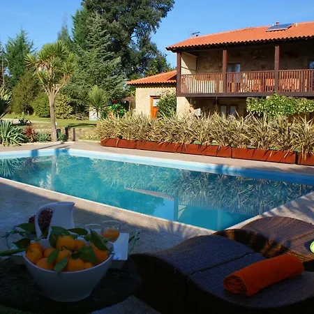 فيلة Moradia Com Piscina Em